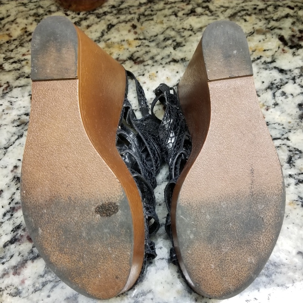 Aldo Black Wedges - Picture 3 of 3